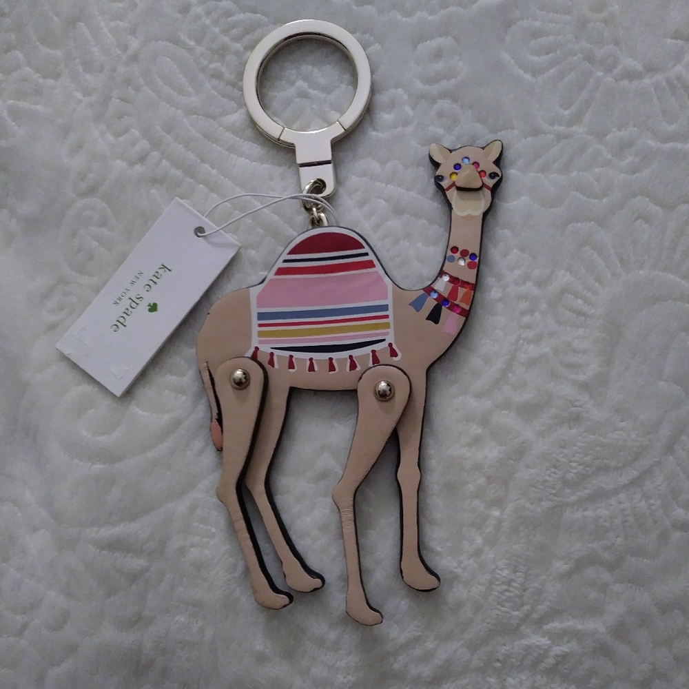 🎉🎊2x Host Pick🎉🎊 NWT Kate Spade Camel Keychain